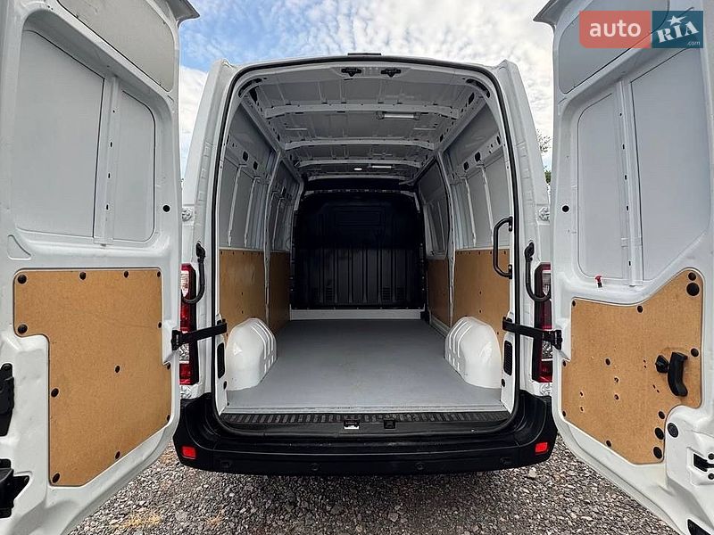 Вантажний фургон Renault Master 2021 в Рівному