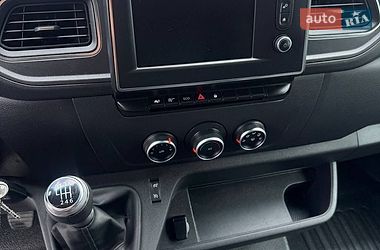 Вантажний фургон Renault Master 2021 в Рівному