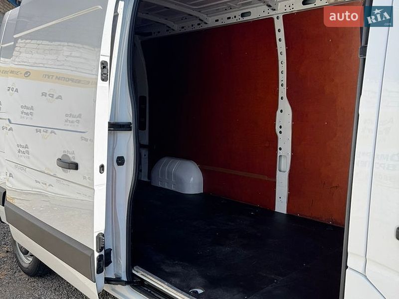 Грузовой фургон Renault Master 2021 в Ровно