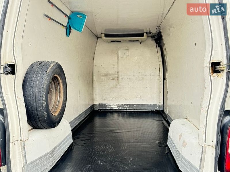 Рефрижератор Renault Master 2000 в Одессе