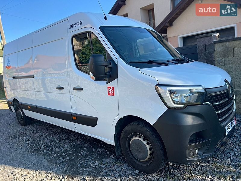 Вантажний фургон Renault Master 2022 в Львові