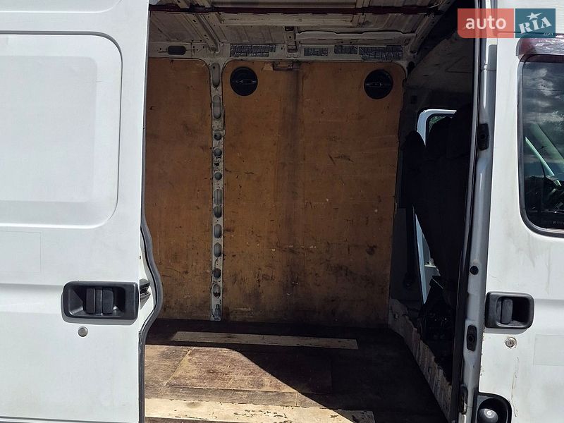 Вантажний фургон Renault Master 2005 в Києві