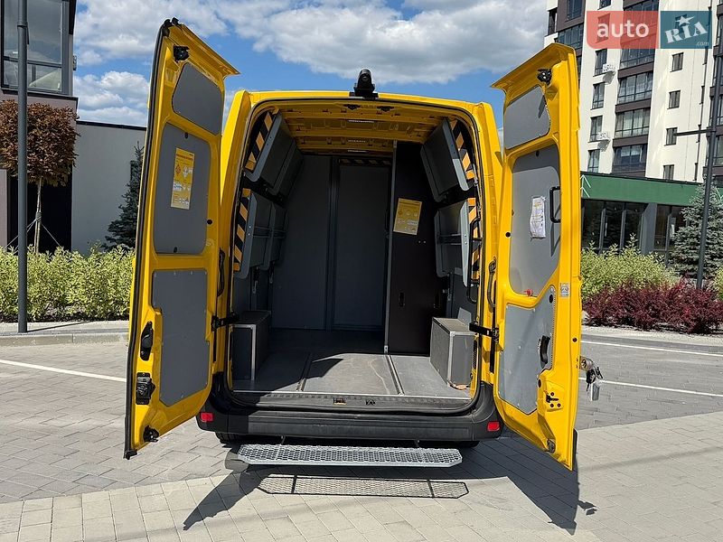 Вантажний фургон Renault Master 2020 в Городку