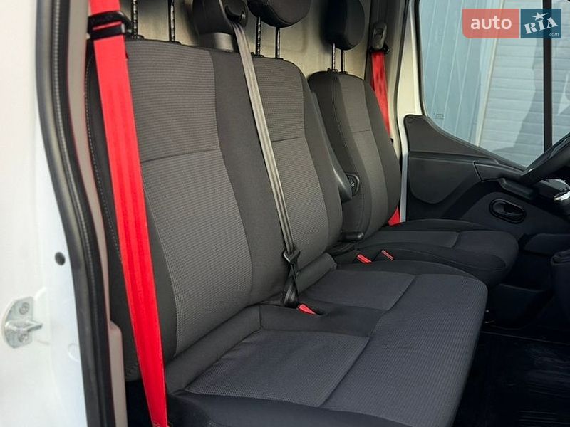 Вантажний фургон Renault Master 2023 в Дубні фото 73 Вантажний фургон Renault Master 2023 в Дубні