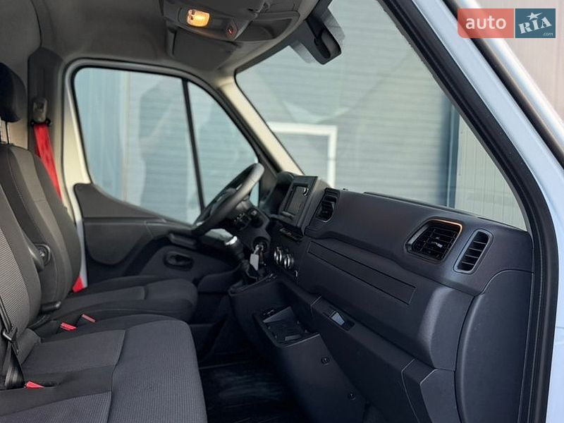 Вантажний фургон Renault Master 2023 в Дубні фото 74 Вантажний фургон Renault Master 2023 в Дубні