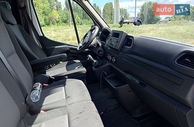 Вантажопасажирський фургон Renault Master 2020 в Ужгороді