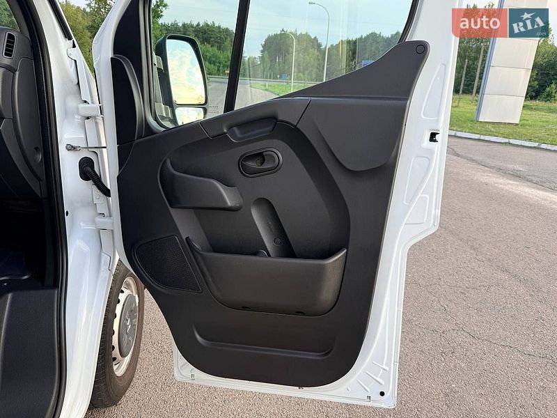 Тентованый Renault Master 2022 в Киеве