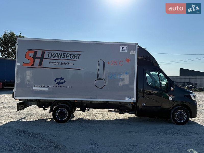 Вантажний фургон Renault Master 2021 в Львові
