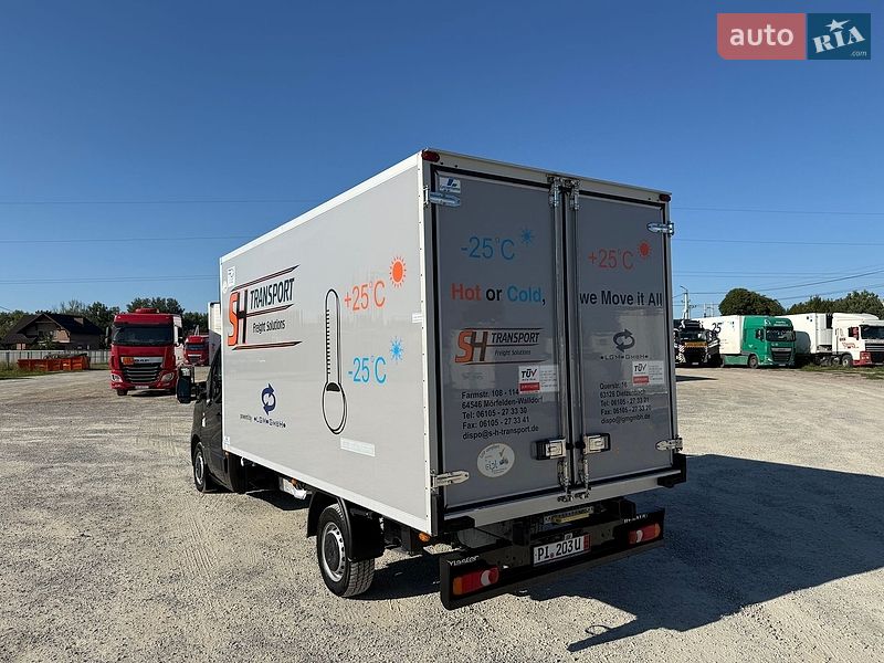 Вантажний фургон Renault Master 2021 в Львові