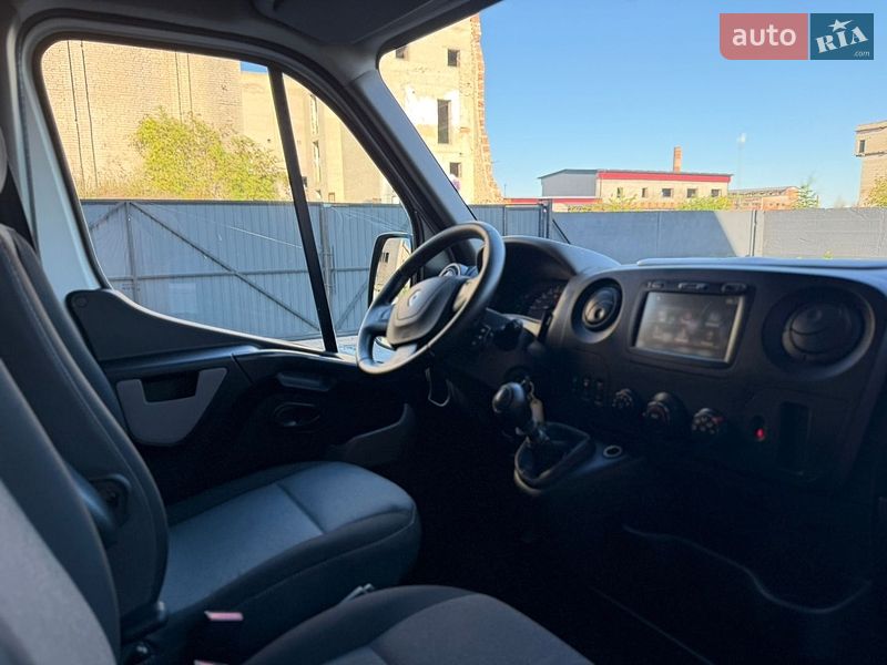 Грузовой фургон Renault Master 2018 в Дубно