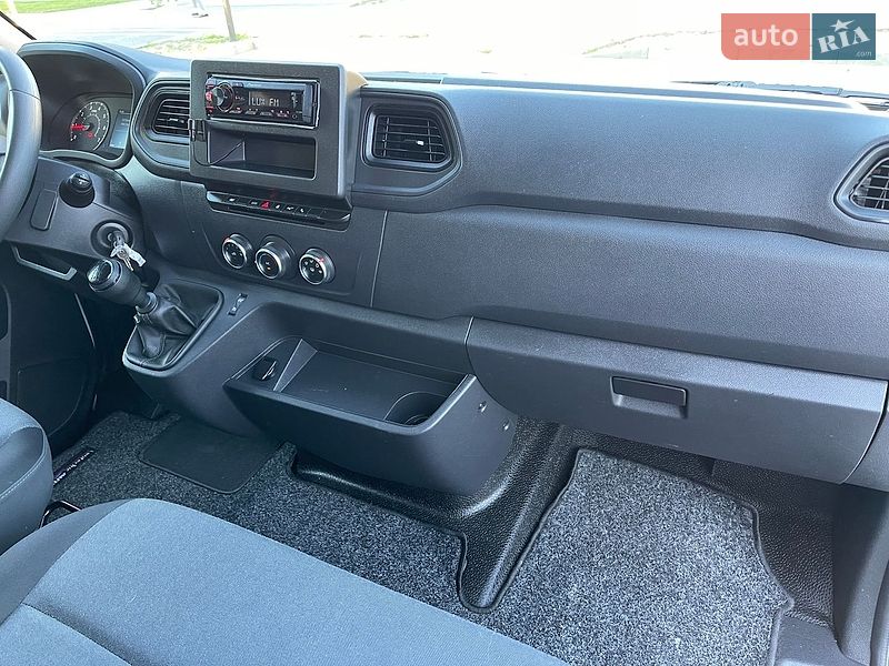 Вантажний фургон Renault Master 2021 в Луцьку