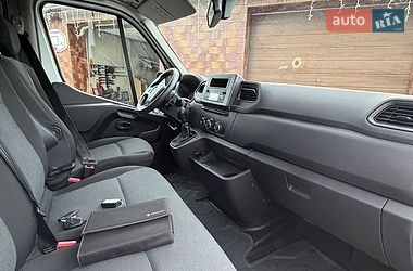 Грузовой фургон Renault Master 2022 в Золочеве