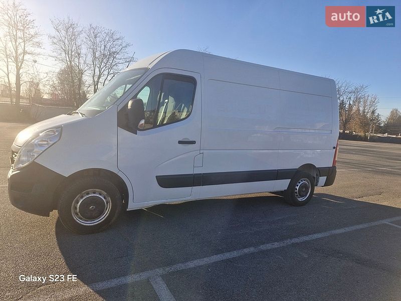 Грузопассажирский фургон Renault Master 2015 в Киеве