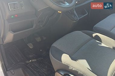 Вантажний фургон Renault Master 2020 в Львові