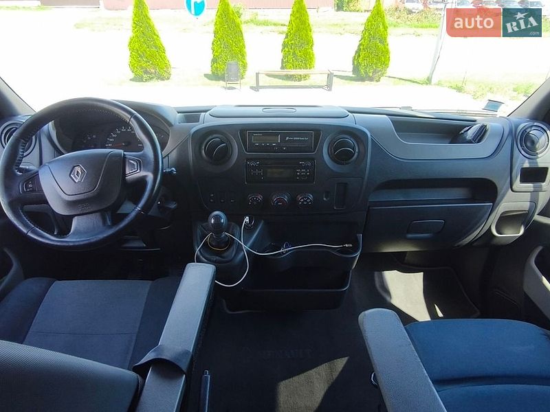 Автовоз Renault Master 2017 в Кам'янець-Подільському