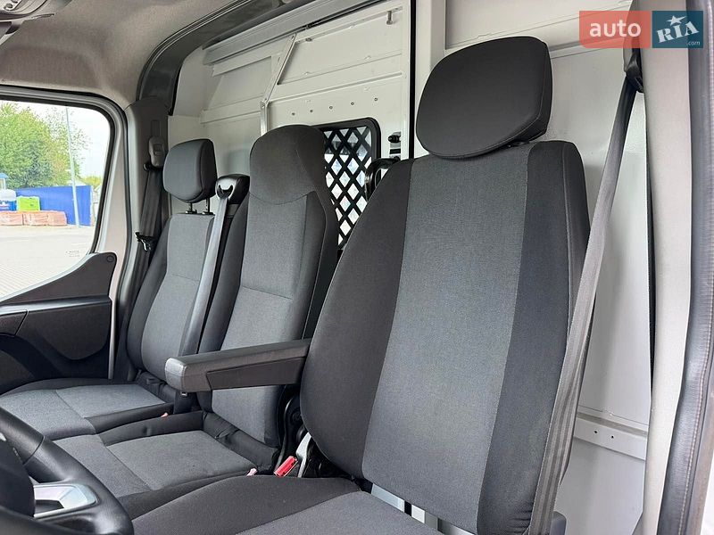 Вантажний фургон Renault Master 2025 в Івано-Франківську