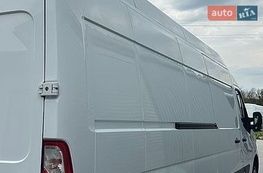 Вантажний фургон Renault Master 2022 в Рівному