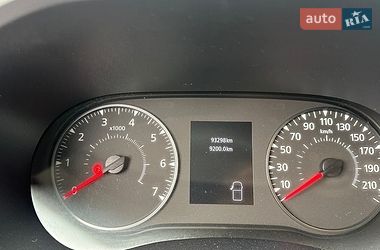 Вантажний фургон Renault Master 2022 в Рівному