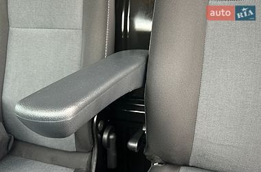Вантажний фургон Renault Master 2022 в Рівному