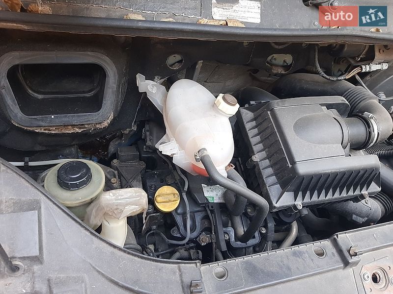 Мінівен Renault Master 2006 в Краматорську