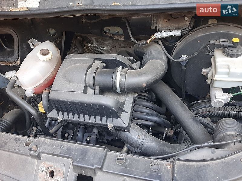 Мінівен Renault Master 2006 в Краматорську