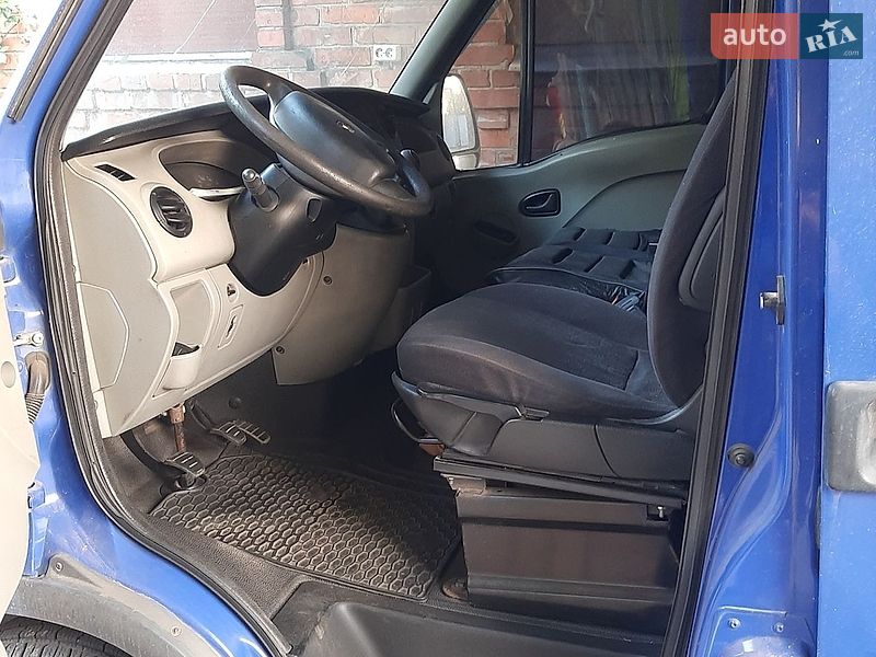Мінівен Renault Master 2006 в Краматорську