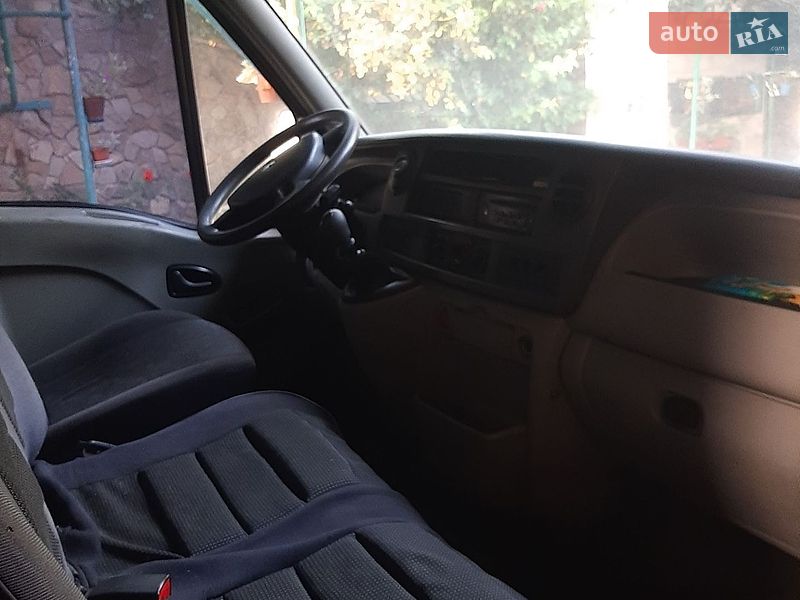 Мінівен Renault Master 2006 в Краматорську
