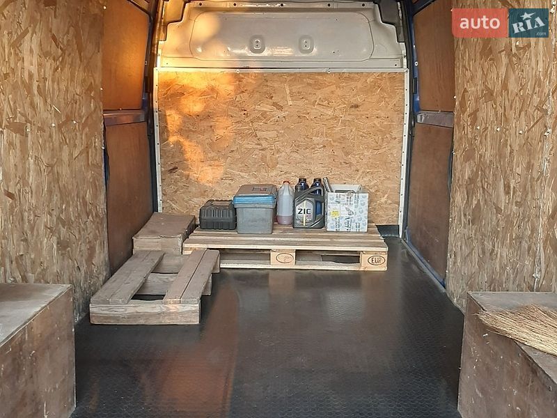 Мінівен Renault Master 2006 в Краматорську