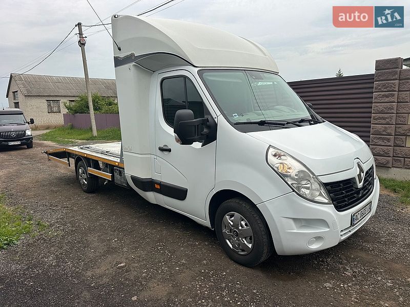 Автовоз Renault Master 2015 в Луцьку