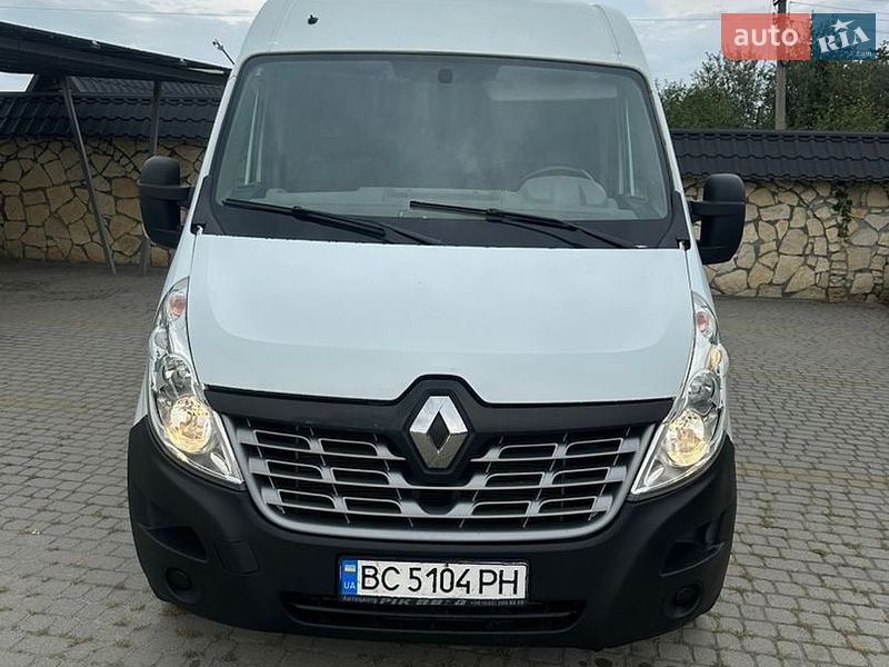 Вантажний фургон Renault Master 2011 в Львові