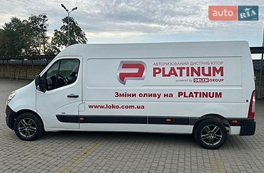 Вантажний фургон Renault Master 2011 в Львові