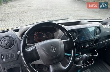 Вантажний фургон Renault Master 2011 в Львові