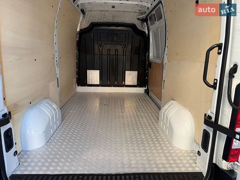 Вантажний фургон Renault Master 2023 в Дубні