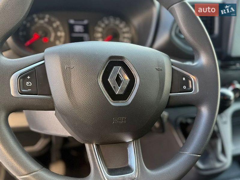 Вантажний фургон Renault Master 2023 в Дубні