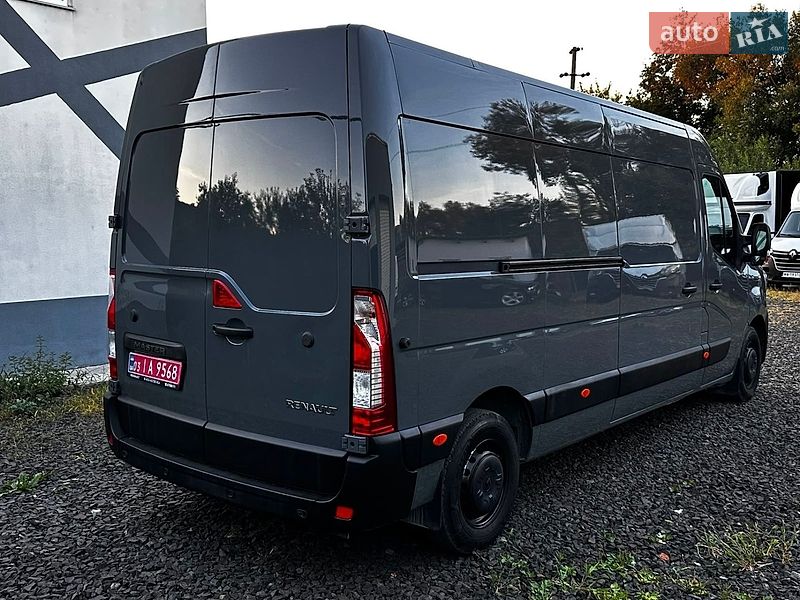 Вантажний фургон Renault Master 2022 в Бучі