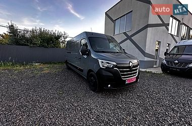 Вантажний фургон Renault Master 2022 в Бучі