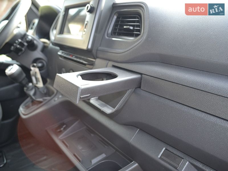 Грузовой фургон Renault Master 2022 в Ровно