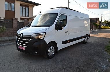 Вантажний фургон Renault Master 2022 в Рівному