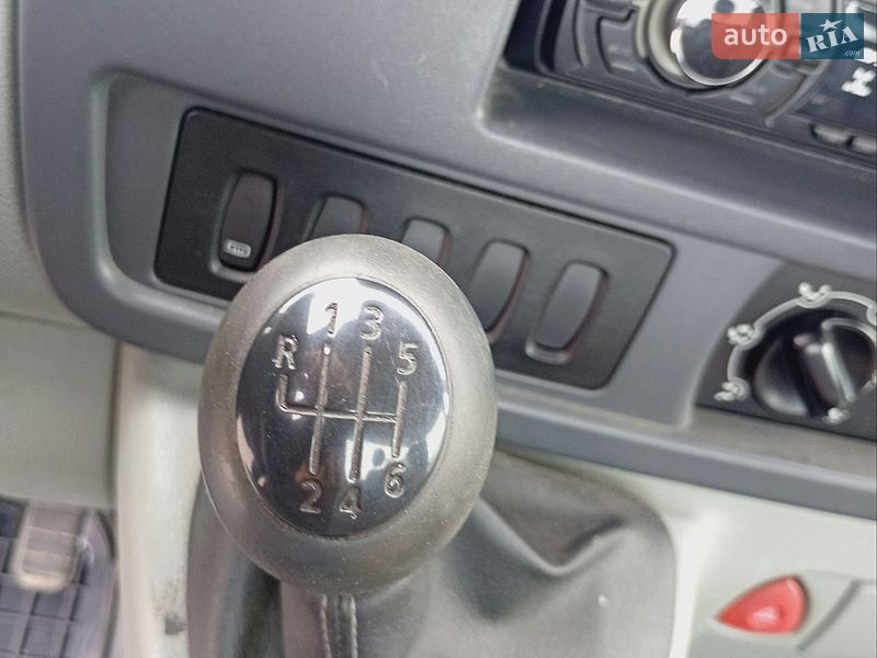 Борт Renault Master 2006 в Рівному