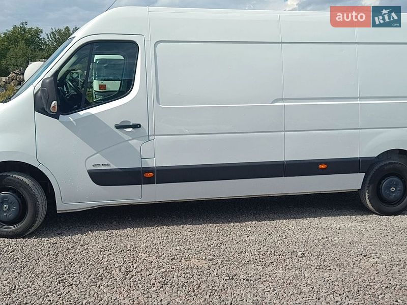 Вантажний фургон Renault Master 2015 в Бартатові