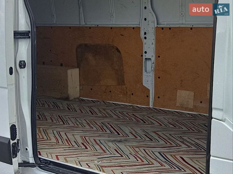 Вантажний фургон Renault Master 2015 в Бартатові