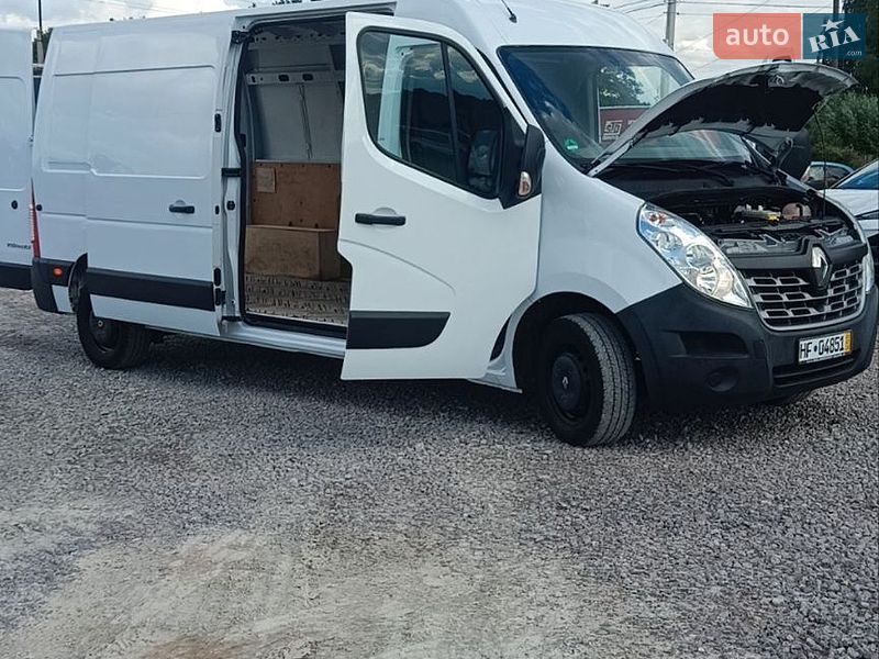 Вантажний фургон Renault Master 2015 в Бартатові