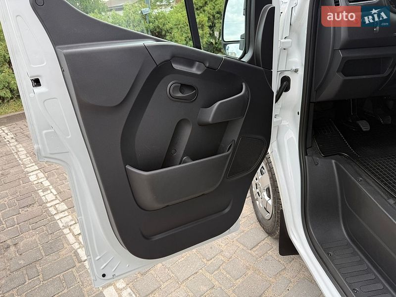 Вантажний фургон Renault Master 2021 в Дубні