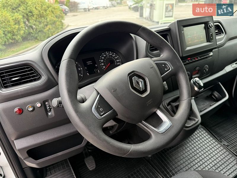 Вантажний фургон Renault Master 2021 в Дубні