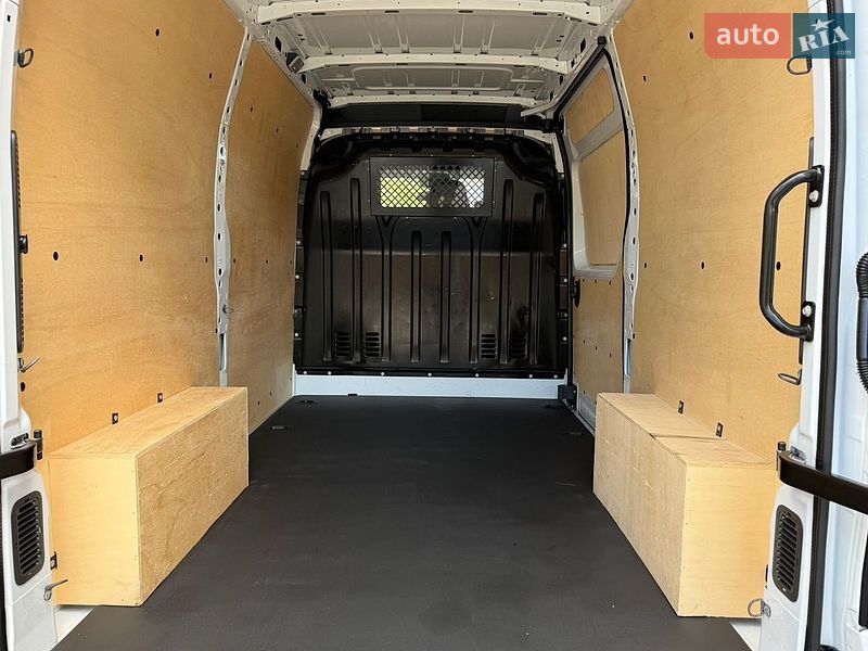 Грузовой фургон Renault Master 2021 в Дубно