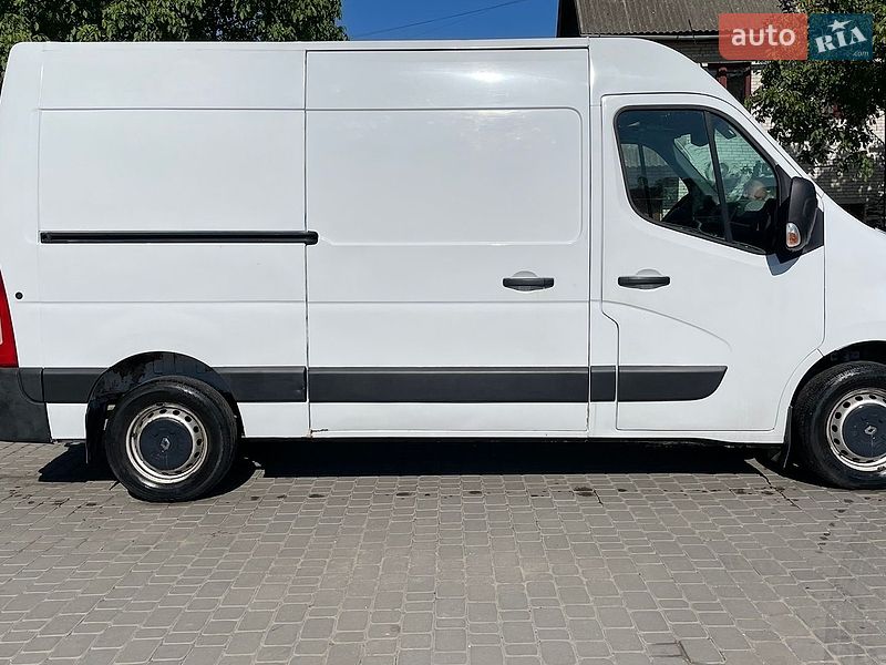Грузовой фургон Renault Master 2011 в Ивано-Франковске