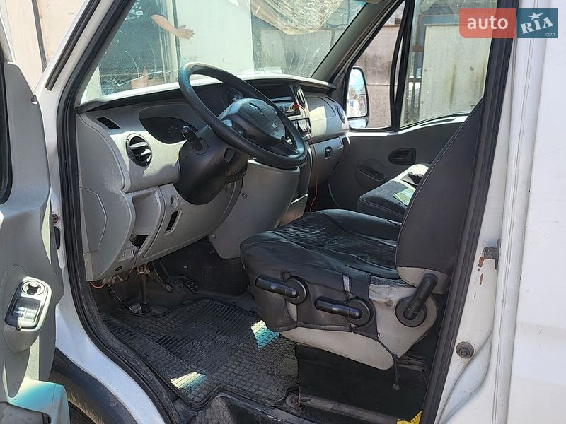 Грузовой фургон Renault Master 2004 в Ивано-Франковске