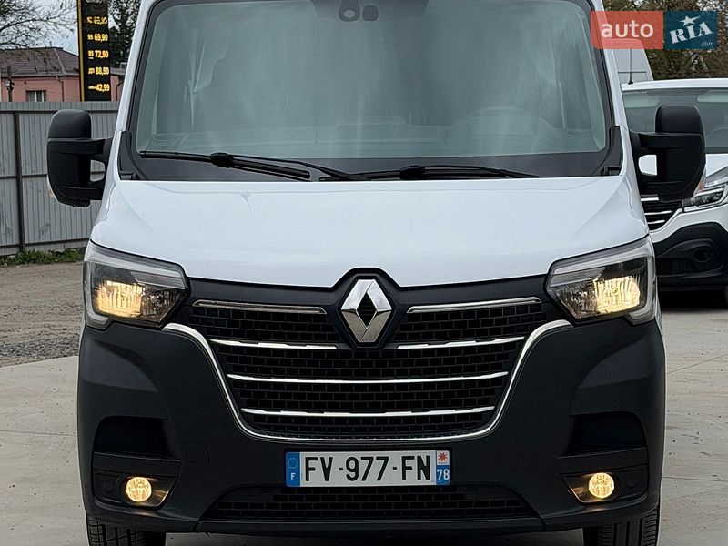 Вантажопасажирський фургон Renault Master 2021 в Дубні