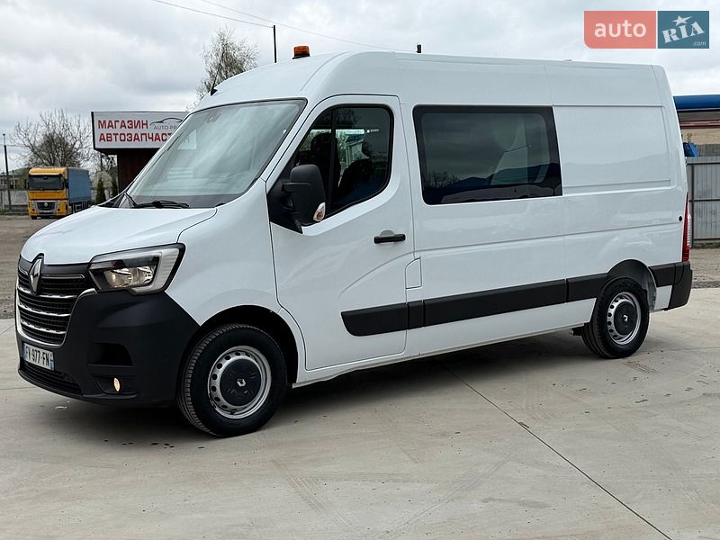 Вантажопасажирський фургон Renault Master 2021 в Дубні