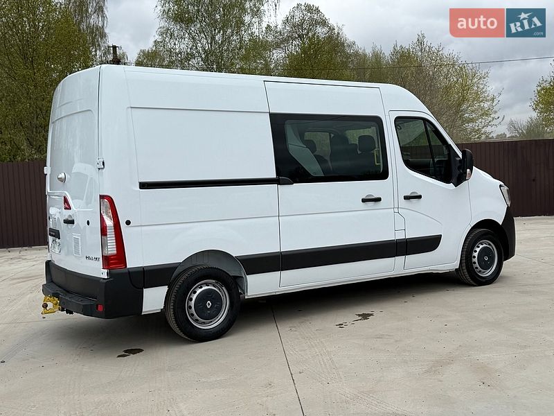 Вантажопасажирський фургон Renault Master 2021 в Дубні